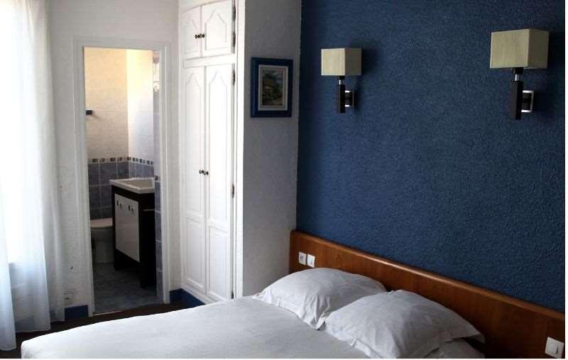 Hotel Briand Devient Hotel Ipl Левалуа-Пере Номер фото
