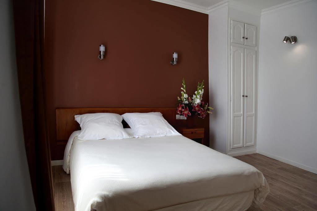 Hotel Briand Devient Hotel Ipl Левалуа-Пере Экстерьер фото