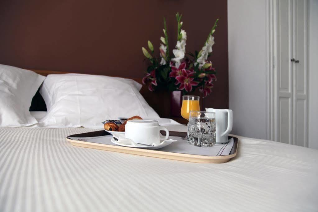 Hotel Briand Devient Hotel Ipl Левалуа-Пере Экстерьер фото